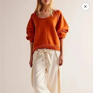 WE THE FREE MIDNIGHT PULLOVER